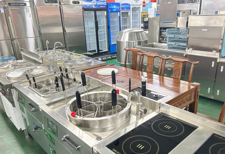 打造安心食堂，从精选餐饮设备开始 —— 安全、卫生、高效并重的采购指南