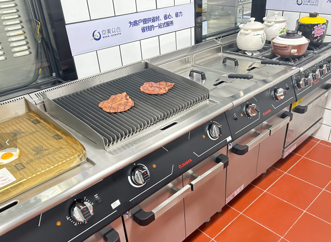 商用厨房设备采购指南：品质、性能、价格，一网打尽！