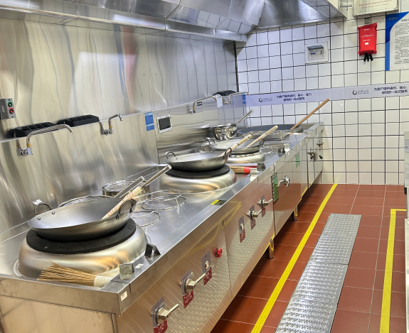 一站式酒店用品采购平台，厨房设备+排烟系统，品质之选